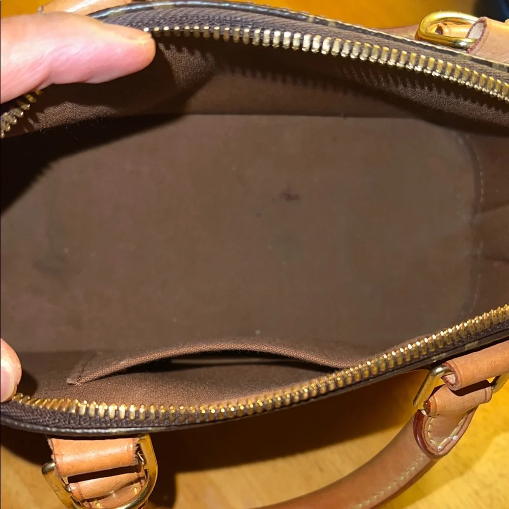 Authentic Louis Vuitton BB Alma Monogram Bag - Picture 9 of 10